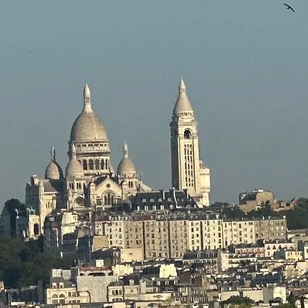 Large Flat With View And Balcony * פריז